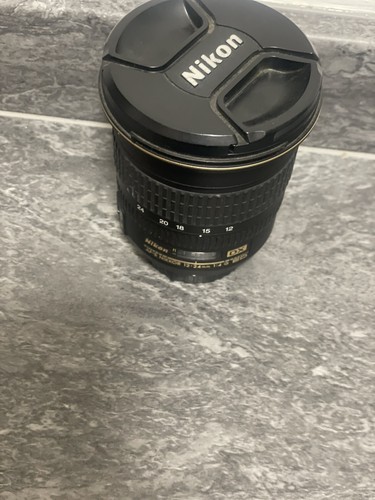 Nikon 24 mm - dx, f4g
